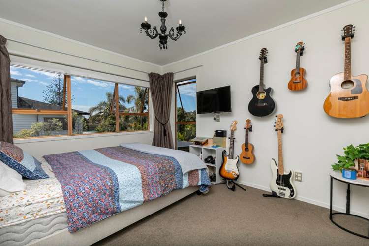 26 Asbury Crescent Campbells Bay_16