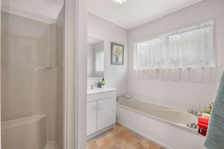 21 Ruby Place Orewa_13