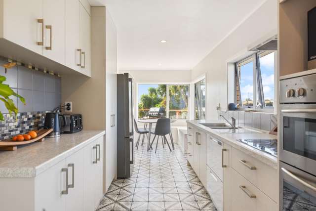 8 Elliott Crescent 1128_3