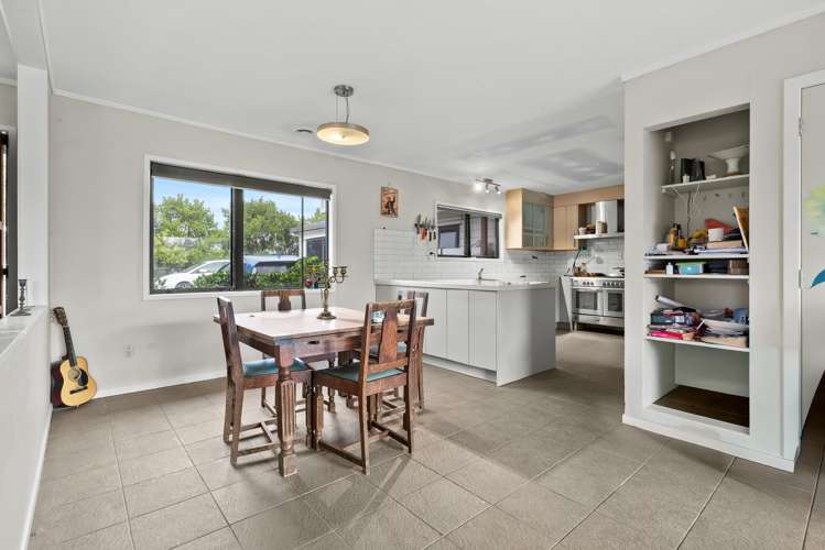 334 Fitzgerald Road Drury_14