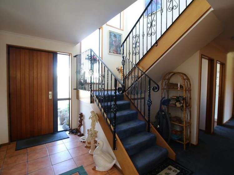 150 Racecourse Road Allenton_11