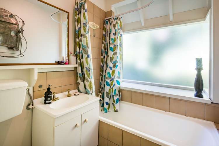 20 Miromiro Road Normandale_11