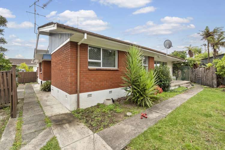 8 Burwood Place Silverdale_12