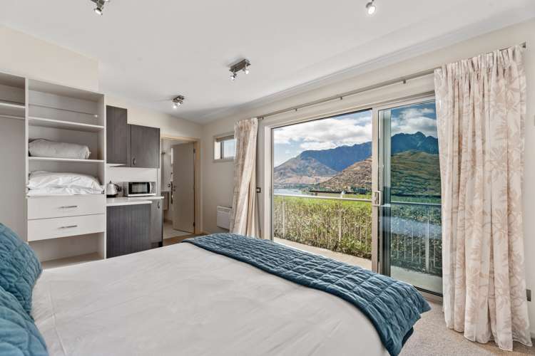 23 Olivers Place Queenstown_21