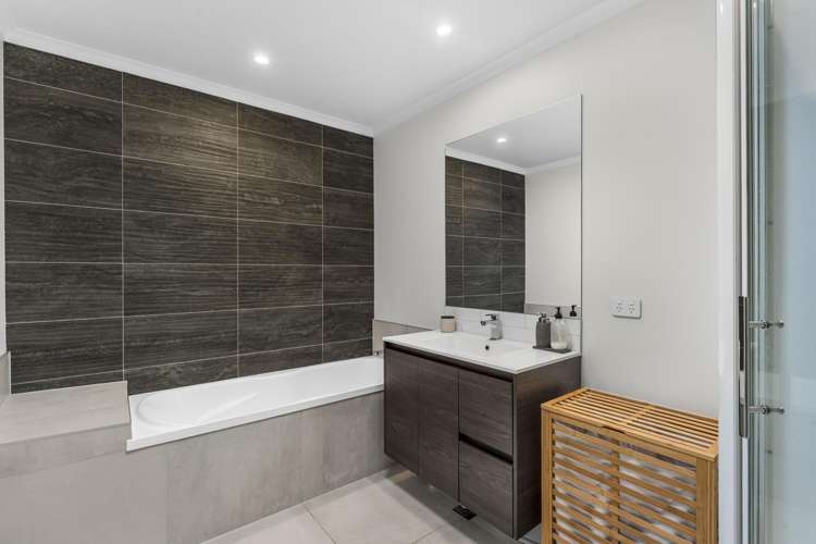 10 Malcolm Calder Road Hobsonville Point_19