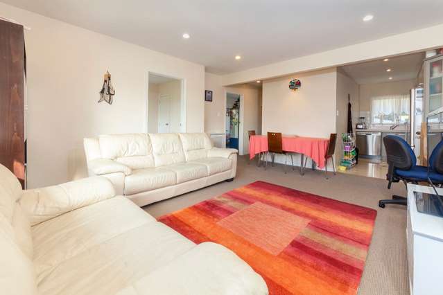 2/4 Boyd Avenue Royal Oak_2