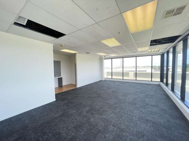 173 Captain Springs Road Onehunga_4