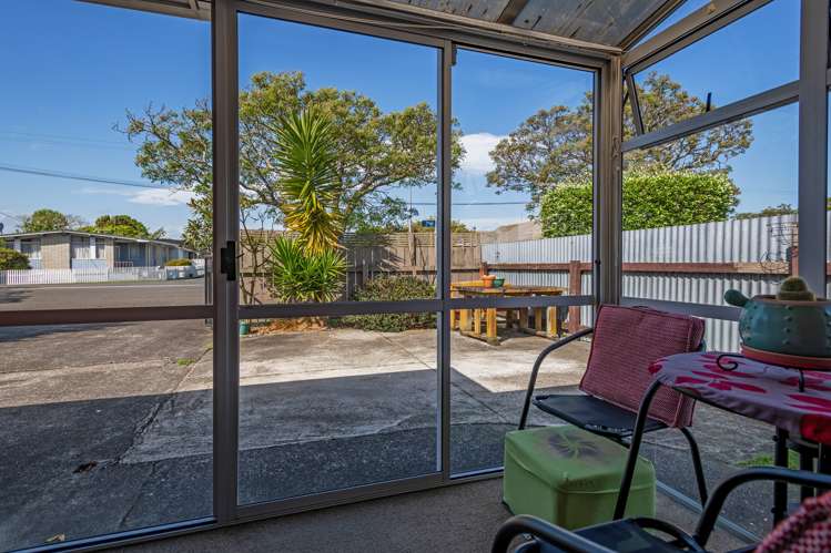 26 Maxwells Line Awapuni_1