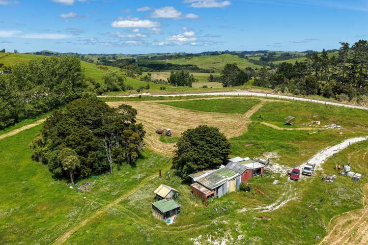 9 Petley Road Paparoa_14
