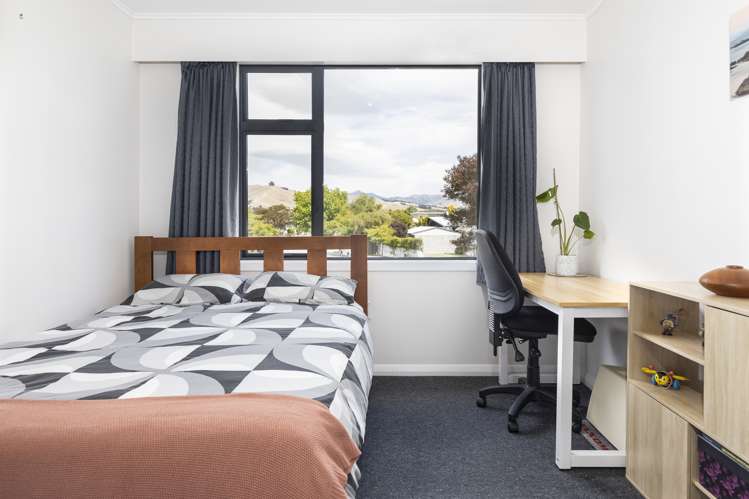 21 Newbourne Crescent Redwoodtown_11