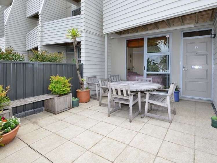 24/3 Riverside Road Orewa_16