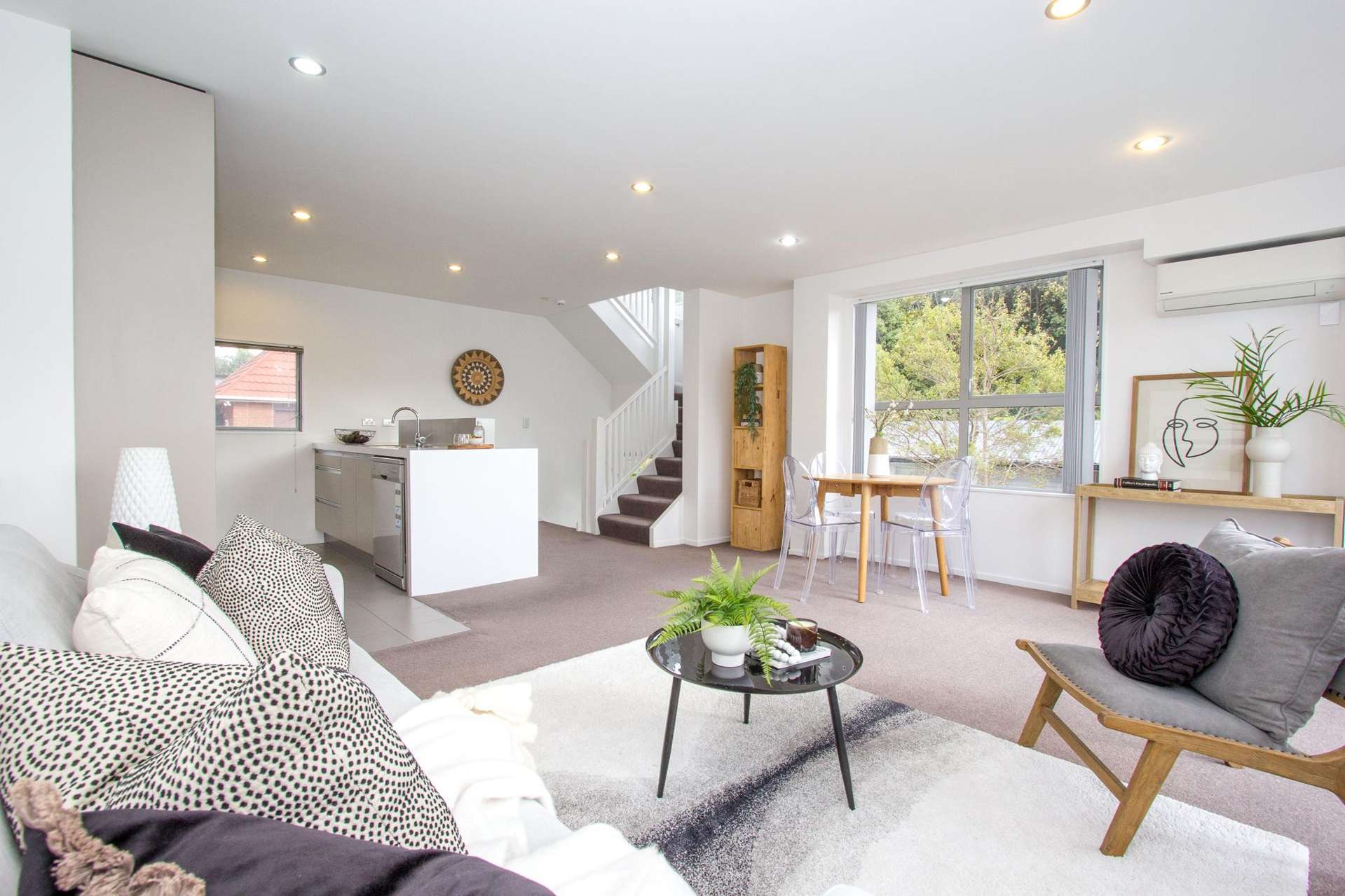 5/12 Agra Crescent Khandallah_0