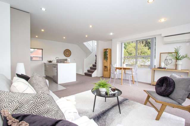 Easy-Care Living in the Heart of Khandallah