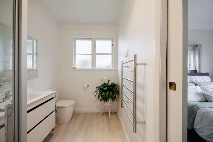 624 Frederick Street West_5