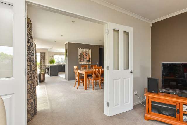 6 Redwood Lane Martinborough_4