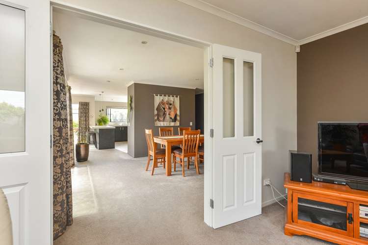 6 Redwood Lane Martinborough_4