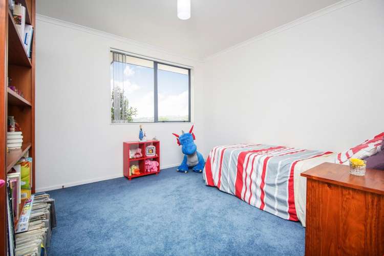 16 Plumstead Rise Glen Eden_2