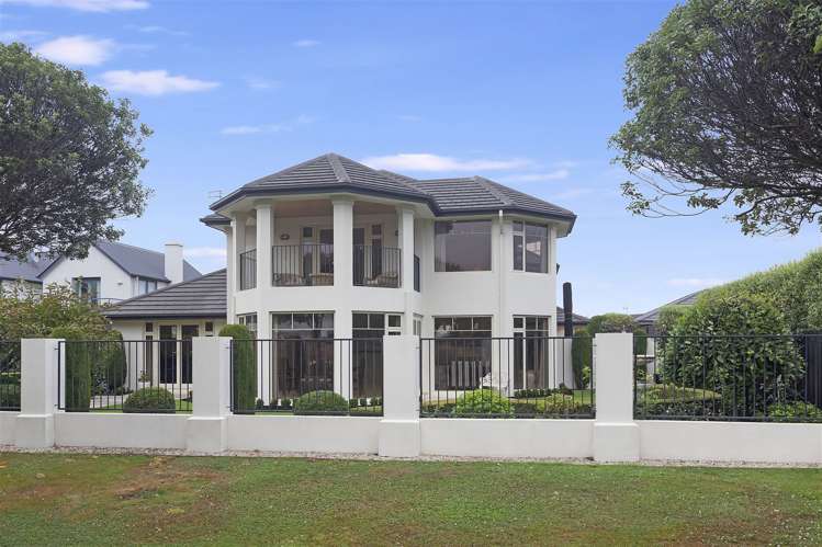 49 Lexington Place Shirley_49