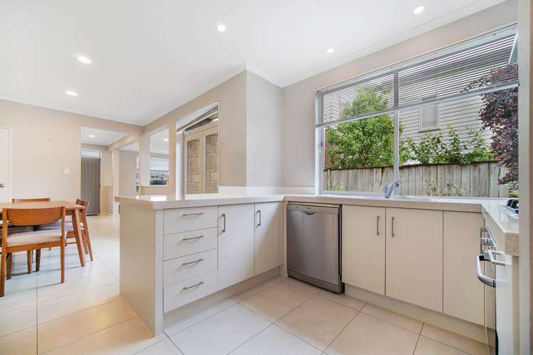 6 Flintridge Drive Flat Bush_2