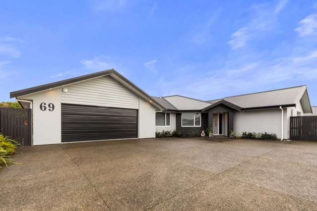 69 Johnstone Drive Fitzherbert_1