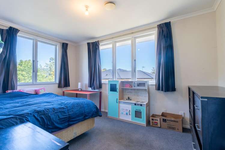 11 Morrison Crescent Glenview_14