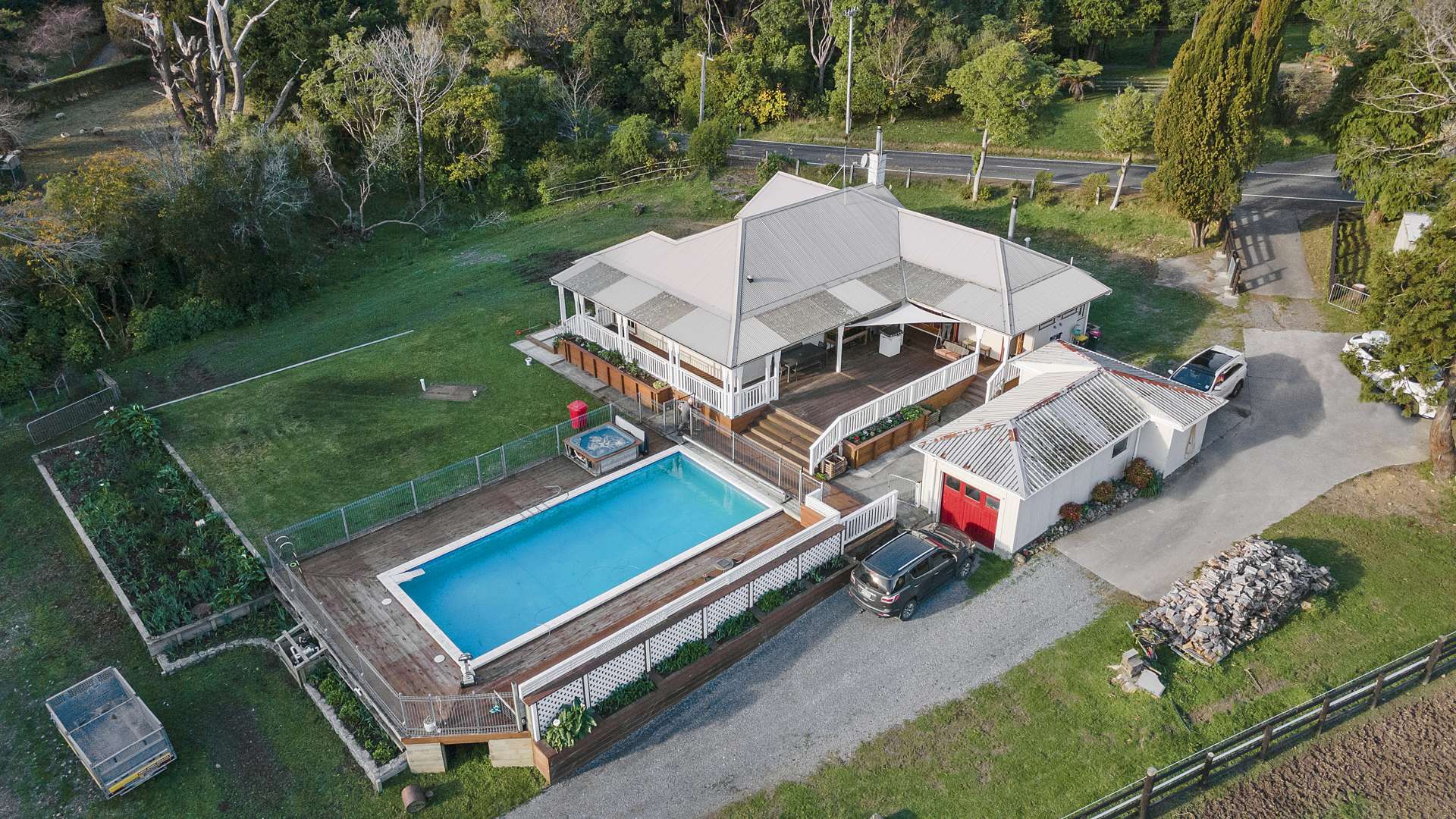 1090 Coast Road Wainuiomata Lower Hutt City Houses for Sale One