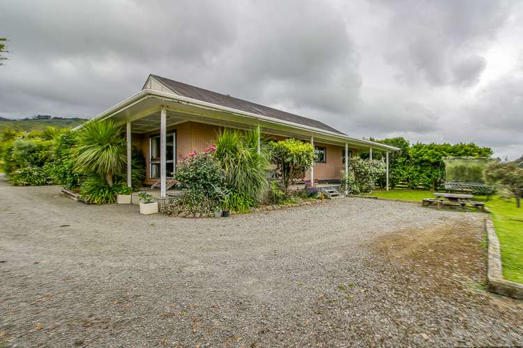 631 Waitohu Valley Road Manakau_5