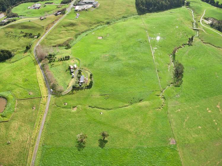 77 Vista Lane Kaiwaka_24