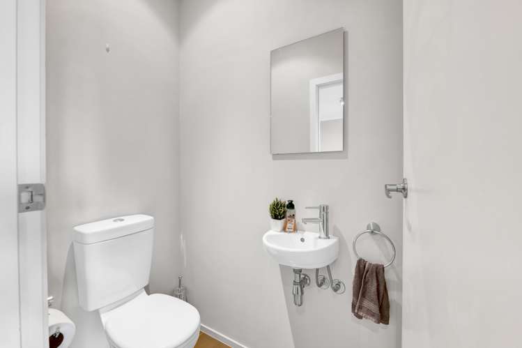 7/16 Ronald Street Strandon_10