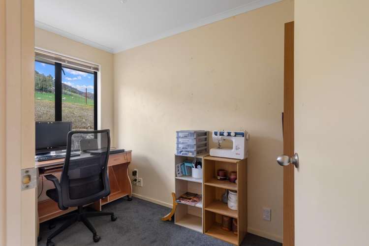 128 and 128a Ross Road Hira_9