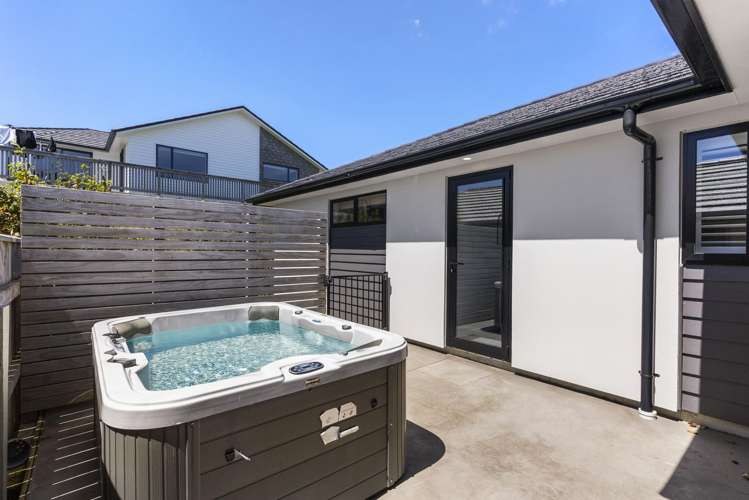 153 John Burke Drive Aotea_10