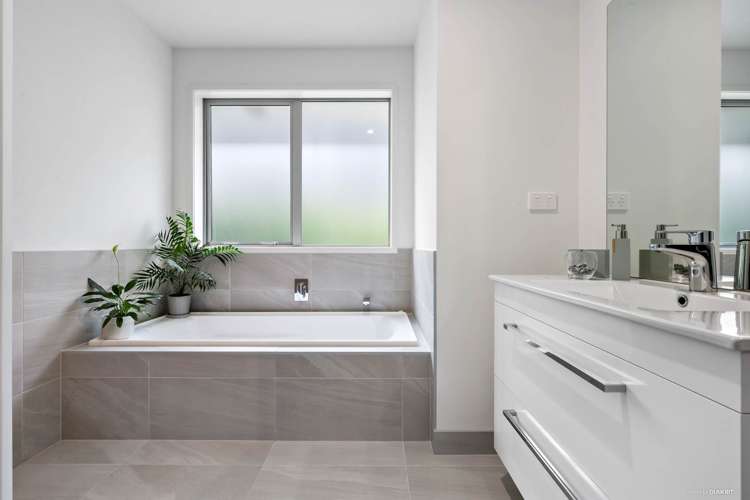 14 Ridge View Crescent Pukekohe_17