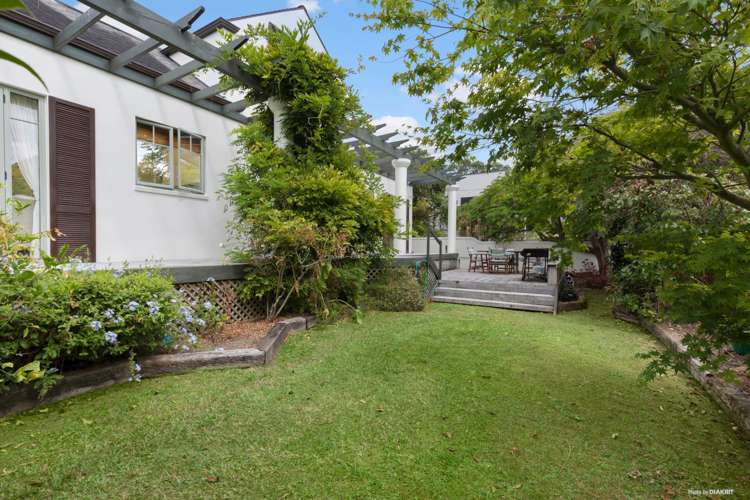 90 Ngataringa Road Devonport_10