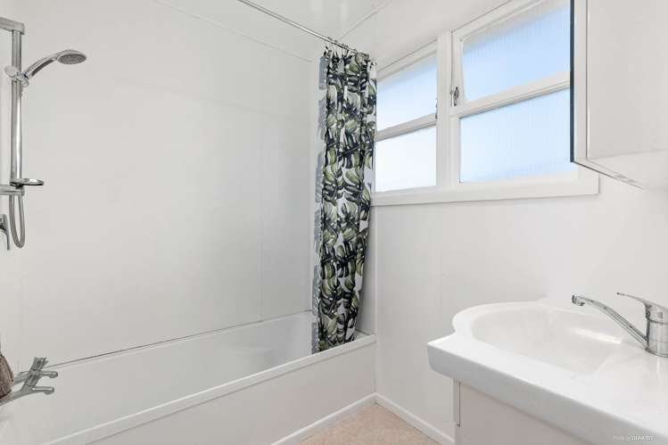 324 Waiuku Road Puni_14