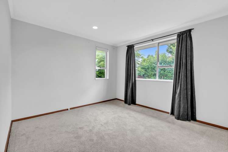 66 Oakley Crescent Hornby_12