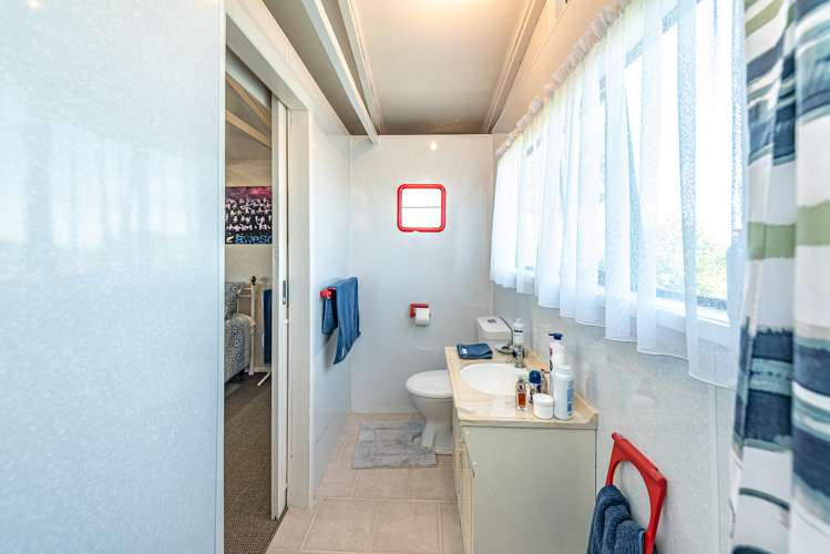 15 Toi Street Tawhero_23