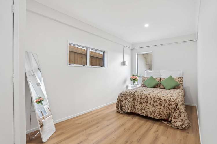 2/4029 Great North Road Glen Eden_7