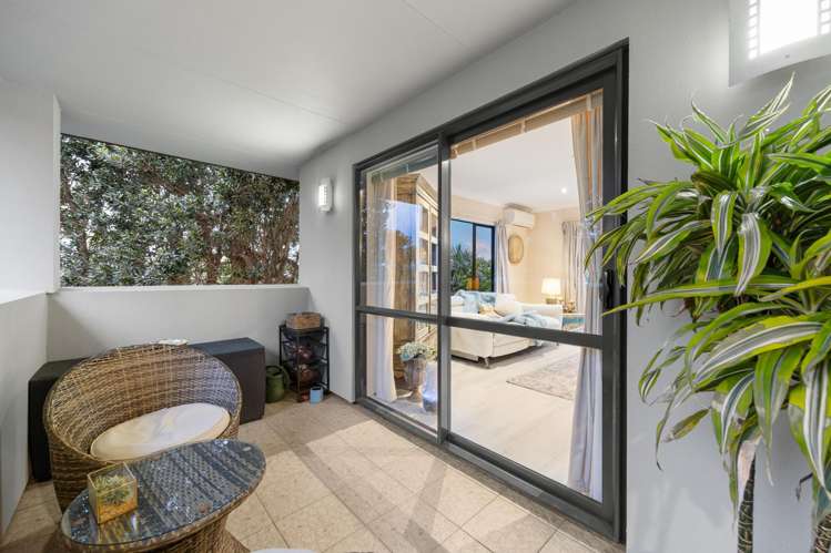 63 San Valentino Drive Henderson_18