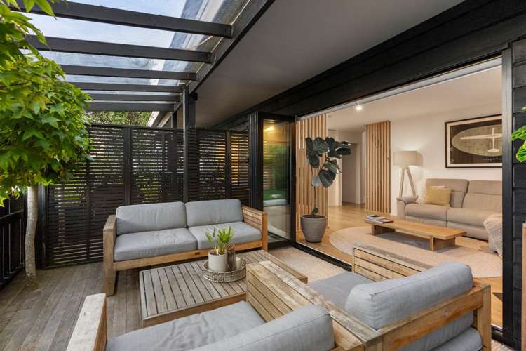 2/227 Meola Road Point Chevalier_14