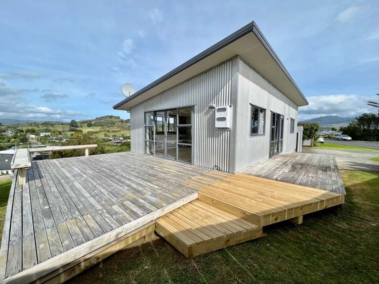 30 Manukau Road Raglan Town_15