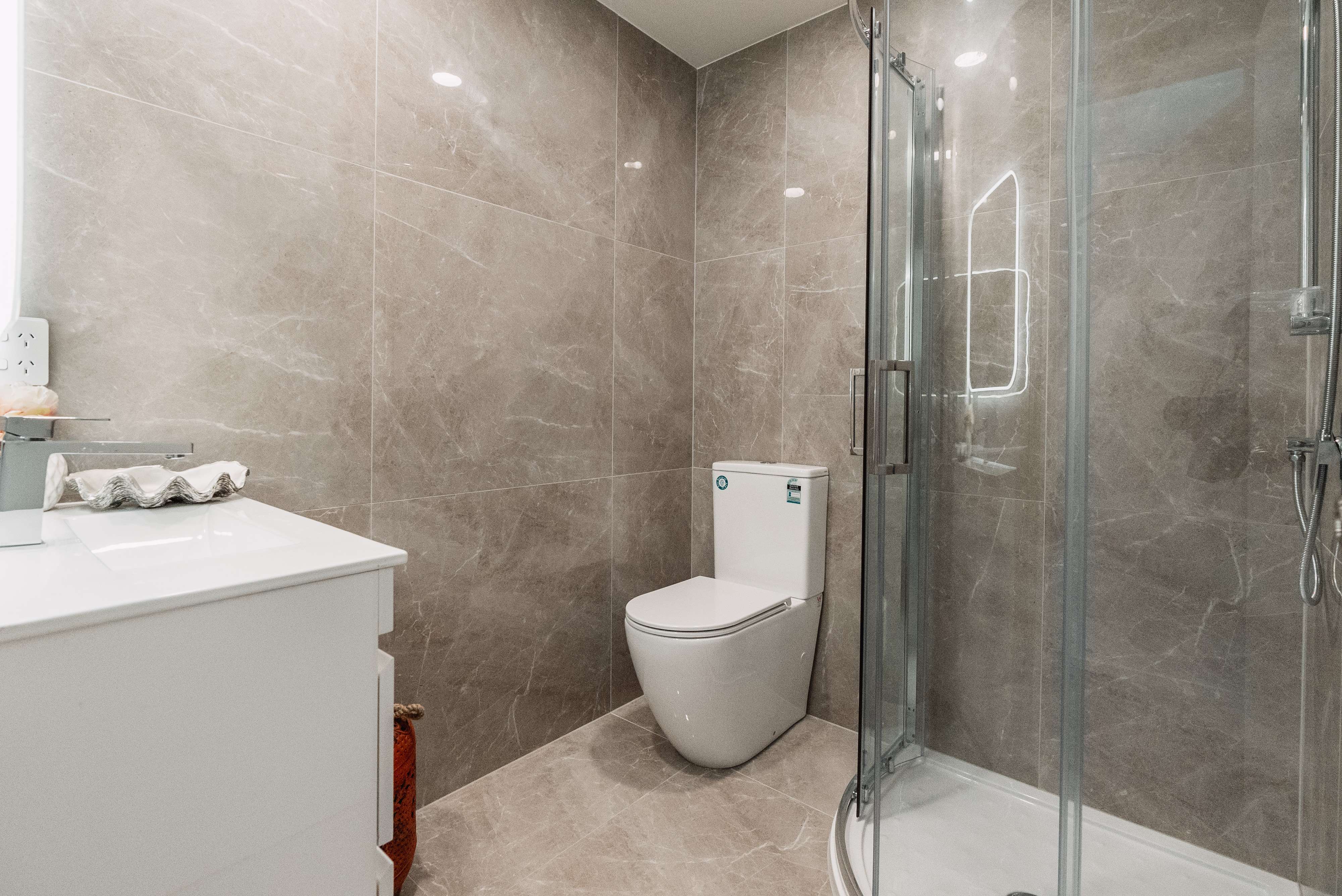 23P Hendry Avenue Hillsborough Auckland City Houses for Sale