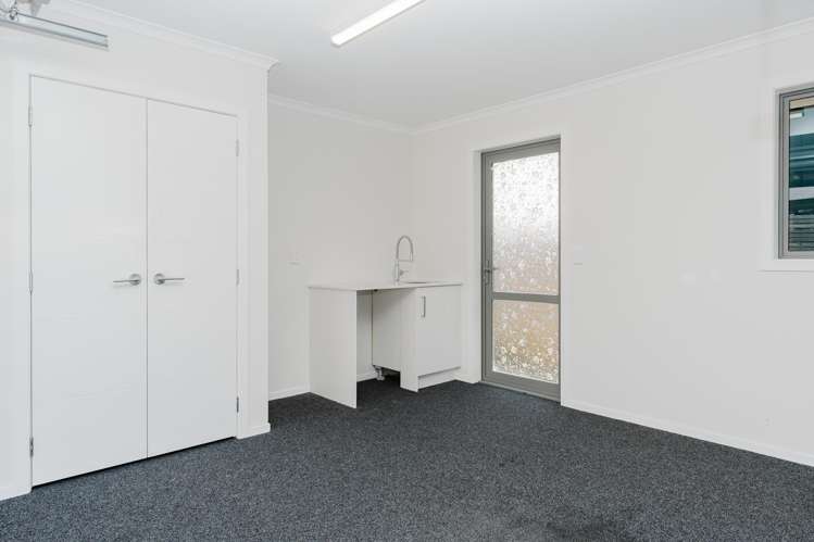 1/18 Pickering Crescent Chedworth_12