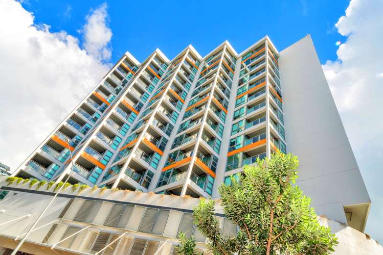 1208/30 Beach Road Auckland Central_12