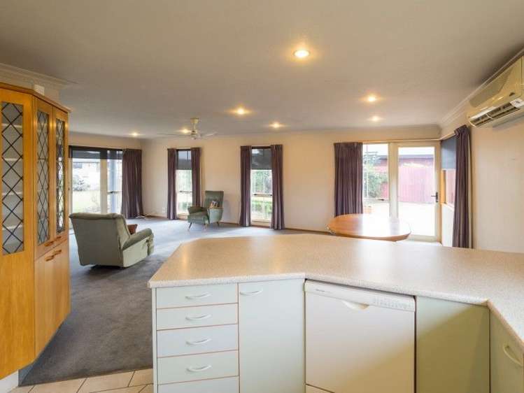 90 Pages Road Allenton_3