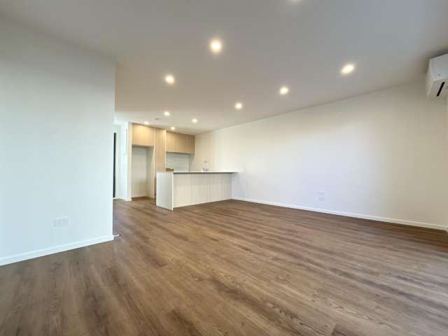2/111 Neville Street 10222_4
