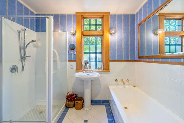 385 Queens Drive Windsor_21