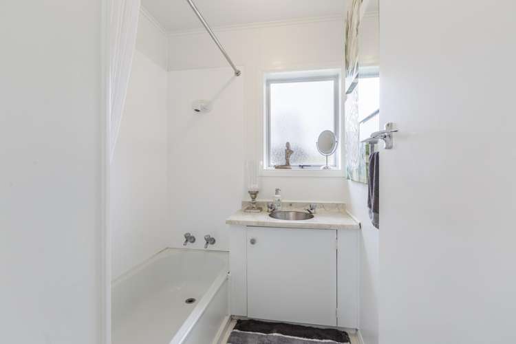 1 Coronation Street Wellsford_9