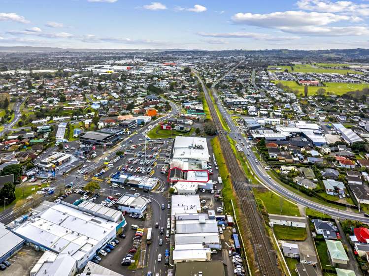 98 Great South Road Papakura_10