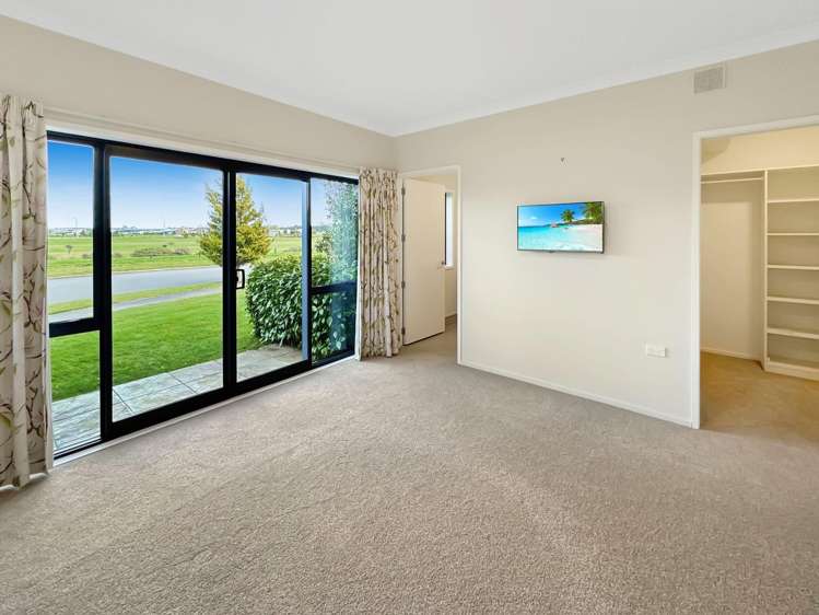 49 Napier Dr Wigram_11