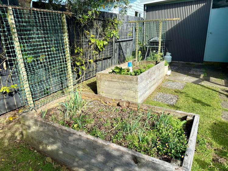 19 Lorenzen Bay Road Raglan_42